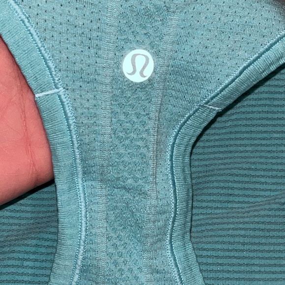 Lululemon racer sport tank - Picture 3 of 3